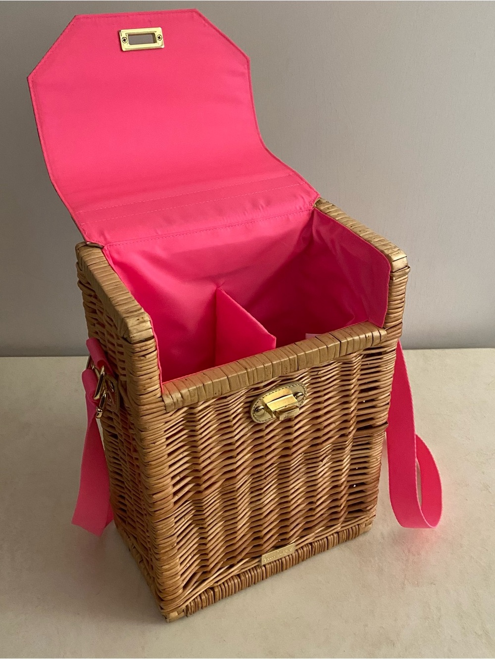 Lily Pulitzer Wicker Rattan Wine Basket Bag Patterned Pink Gold-Tone Accent - Picture 9 of 12